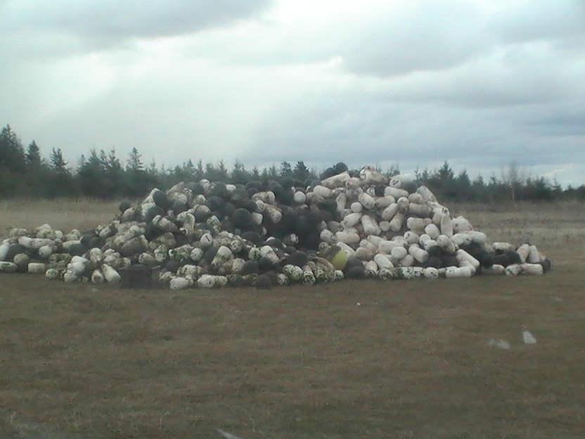 boowi pile from the hole lease.JPG